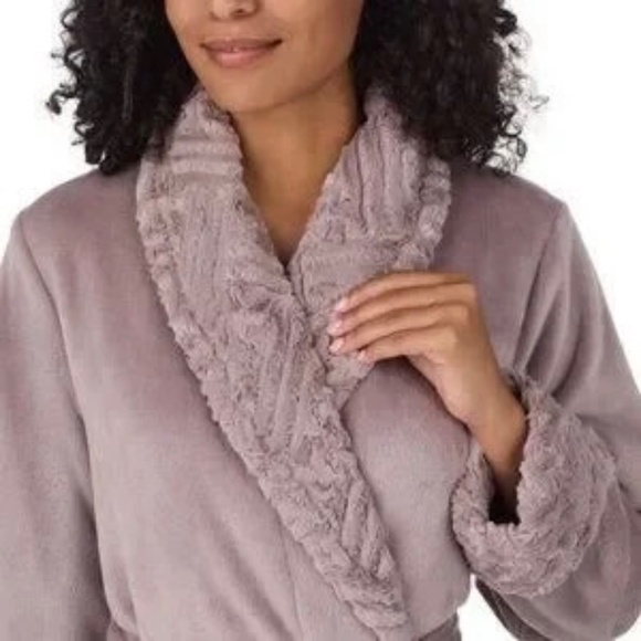 Carole Hochman Ladies’ Cozy Plush Robe, Purple/Lavender/Gray, Large NWT - Picture 4 of 14